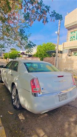 كرايسلر 300